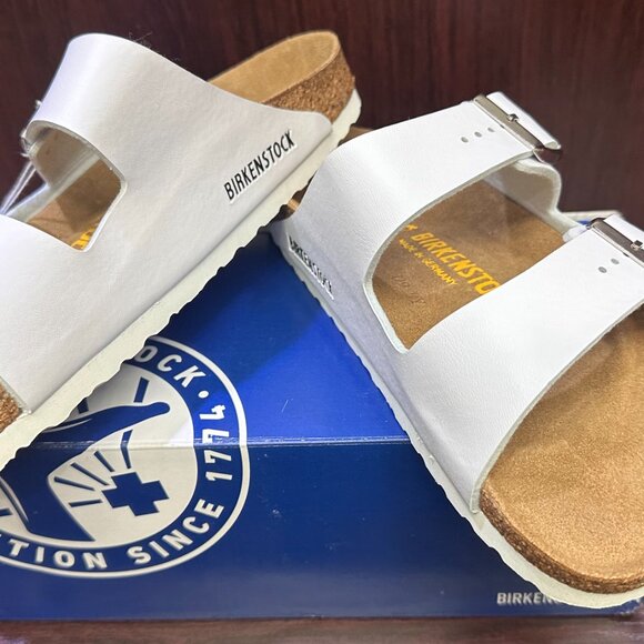 Sandals_&_Flip_Flops